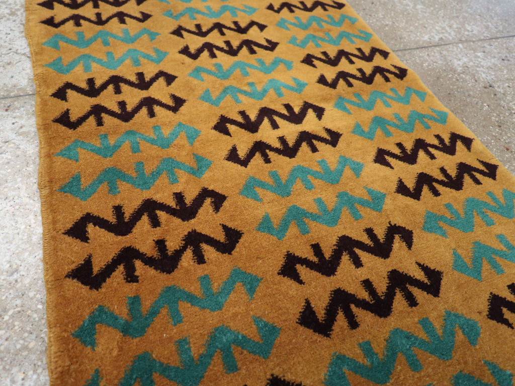 Vintage Turkish Art Deco Style Small Runner, No.31113 - Gsblank