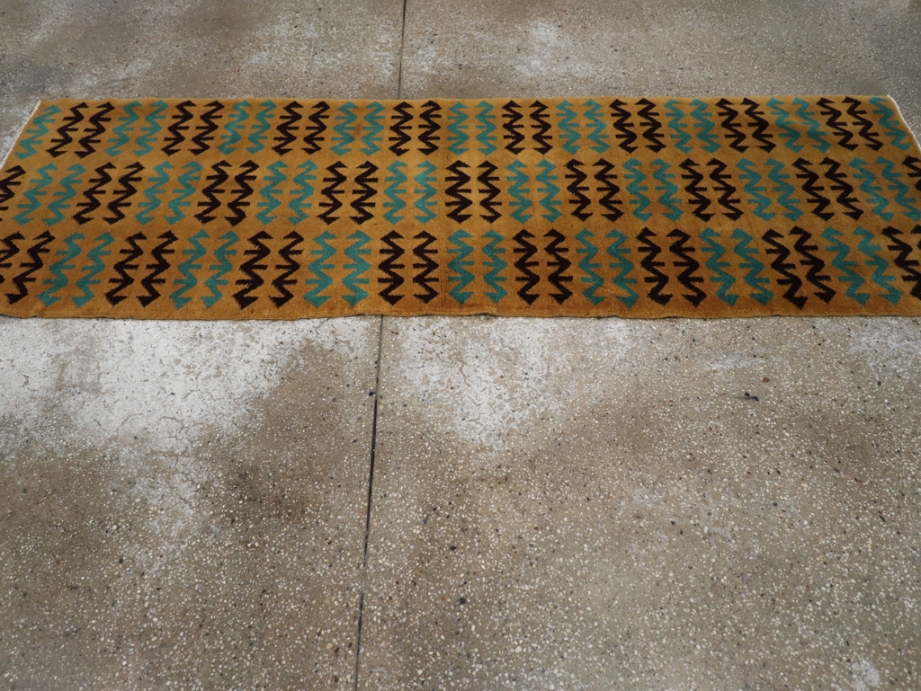 Vintage Turkish Art Deco Style Small Runner, No.31113 - Gsblank