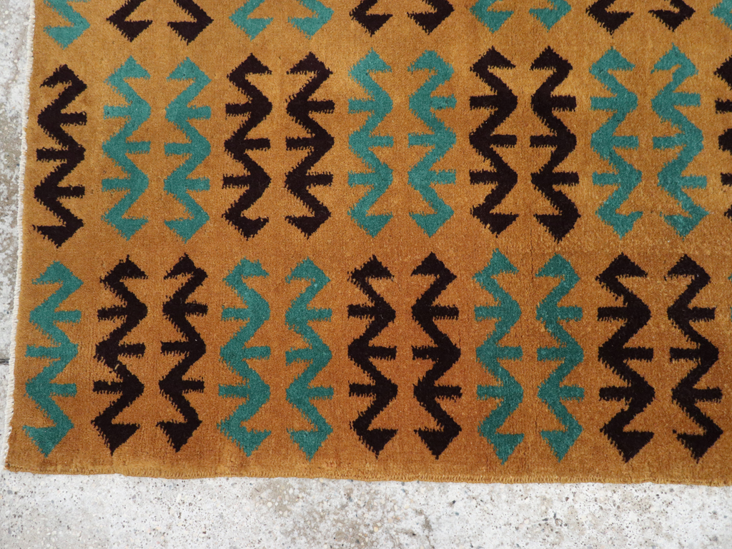 Vintage Turkish Art Deco Style Small Runner, No.31113 - Gsblank