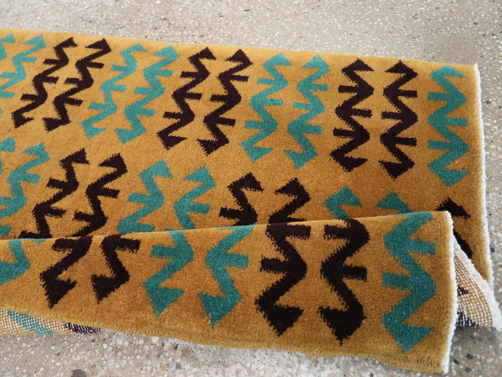 Vintage Turkish Art Deco Style Small Runner, No.31113 - Gsblank