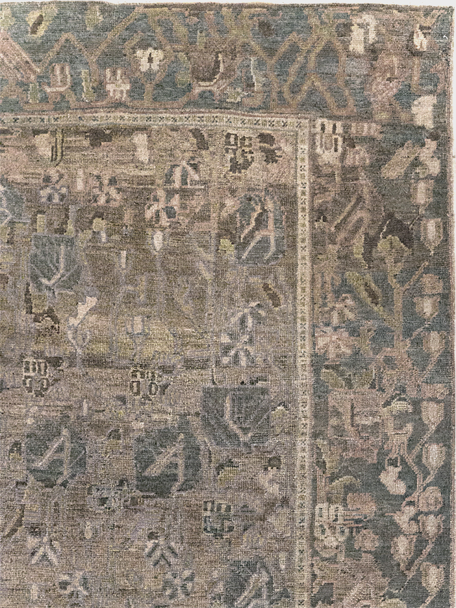 Antique Persian Bakhtiari Gallery Carpet, No.31115 - Gsblank