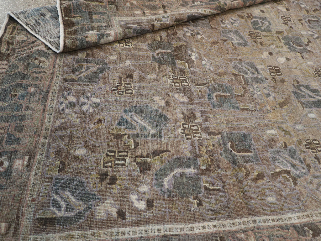 Antique Persian Bakhtiari Gallery Carpet, No.31115 - Gsblank