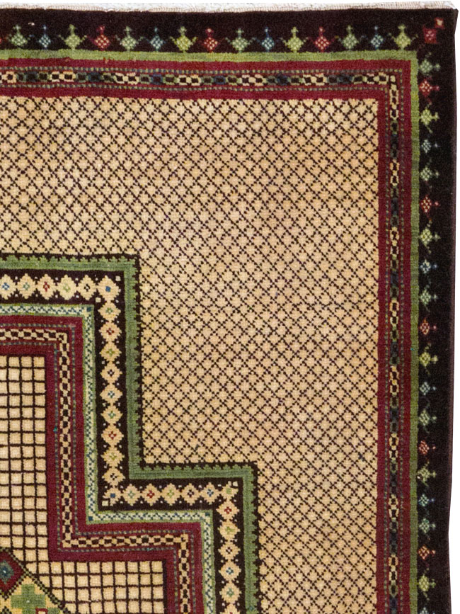 Vintage Persian Mashad Throw Rug, No.31118 - Gsblank