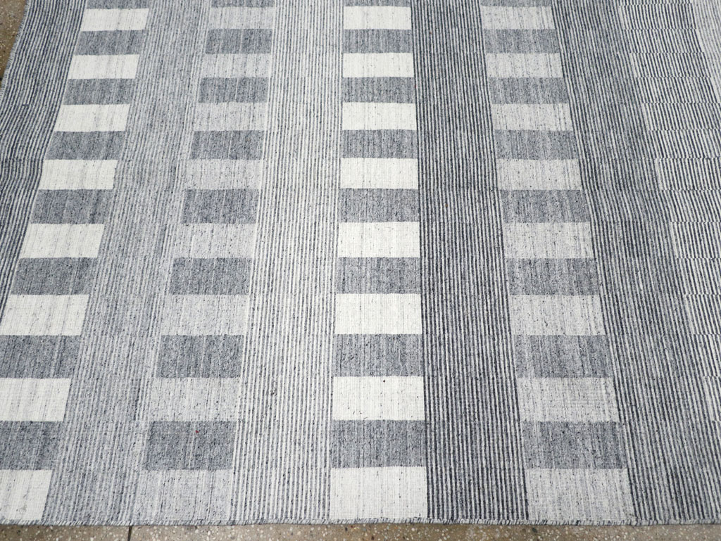 Contemporary Turkish Flatweave Room Size Carpet, No.31123 - Gsblank