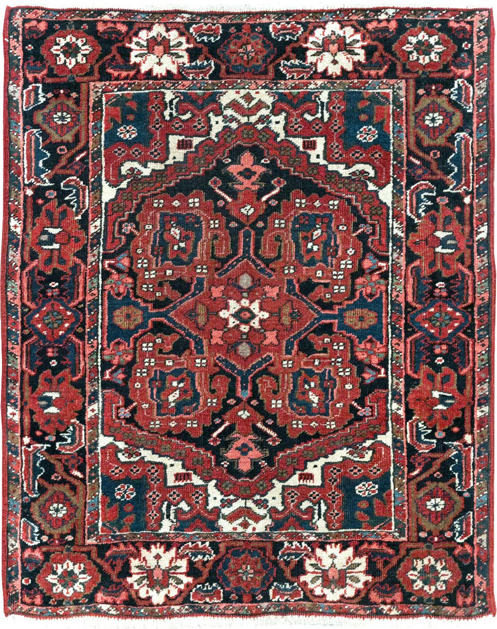 Antique Persian Heriz Throw Rug, No.31124 - Gsblank