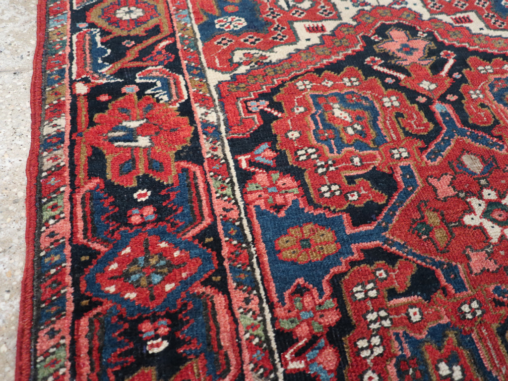 Antique Persian Heriz Throw Rug, No.31124 - Gsblank