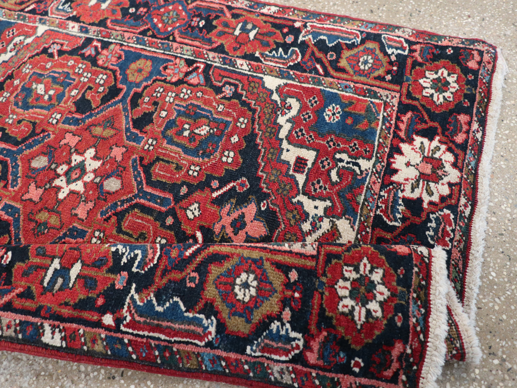 Antique Persian Heriz Throw Rug, No.31124 - Gsblank