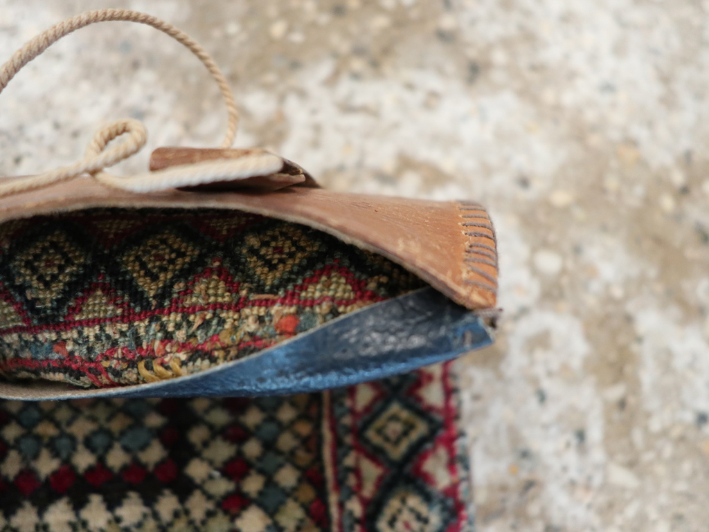 Vintage Persian Kerman Bag, No.31127 - Gsblank