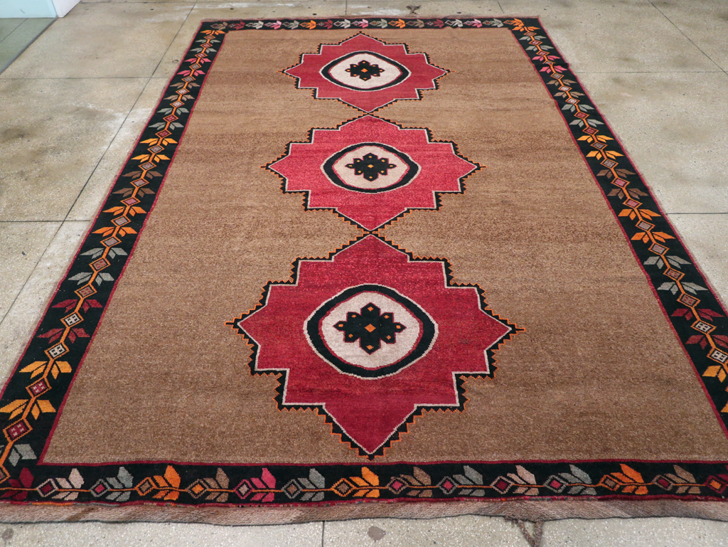 Vintage Turkish Anatolian Tribal Room Size Carpet, No.31141 - Gsblank