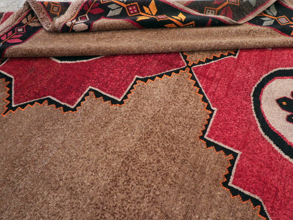 Vintage Turkish Anatolian Tribal Room Size Carpet, No.31141 - Gsblank