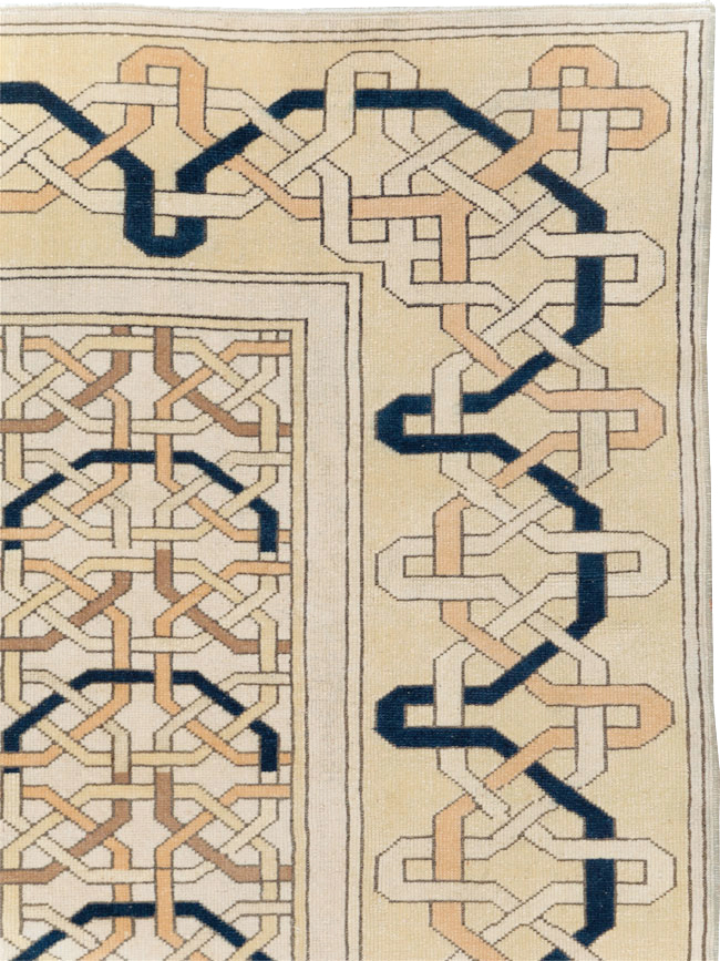 Vintage Turkish Anatolian Art Deco Style Accent Rug, No.31142 - Gsblank