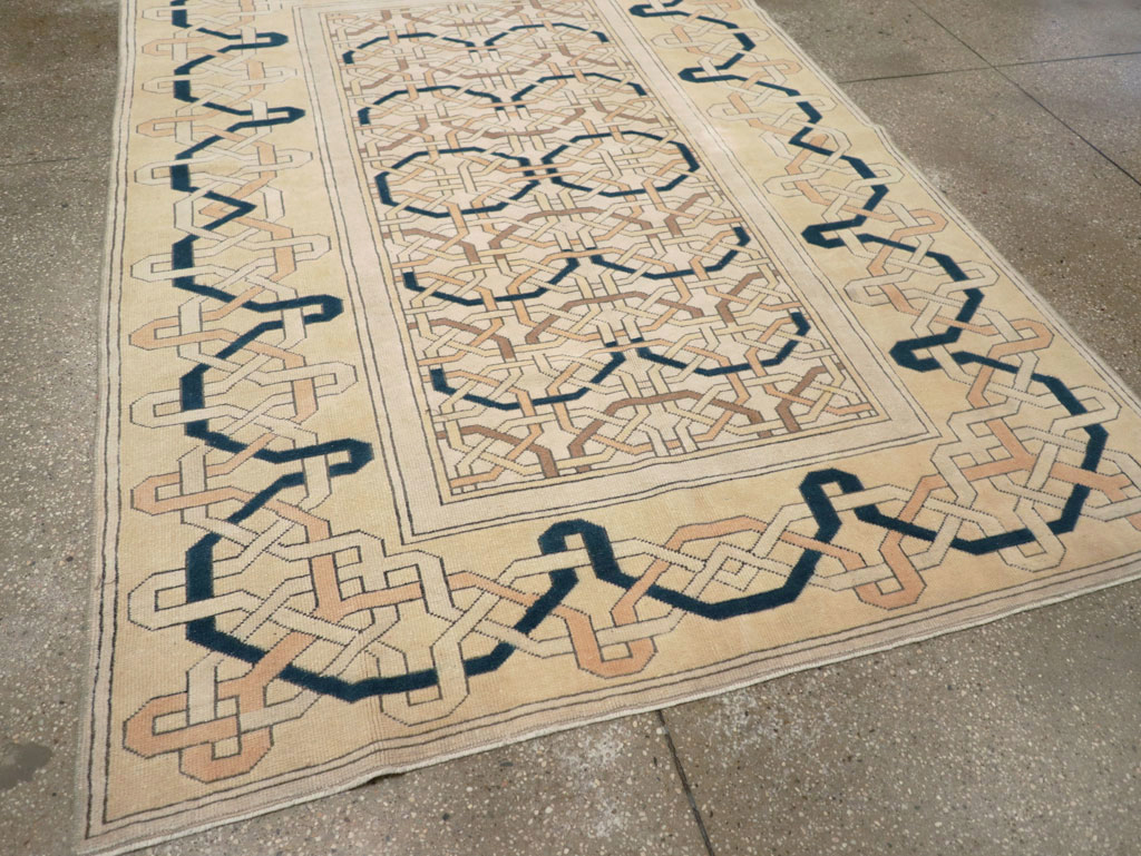 Vintage Turkish Anatolian Art Deco Style Accent Rug, No.31142 - Gsblank