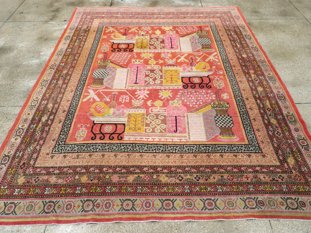 Antique East Turkestan Vase Khotan Small Room Size Carpet, No.31144 - Gsblank