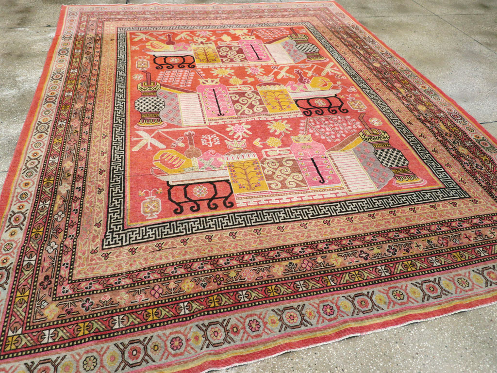 Antique East Turkestan Vase Khotan Small Room Size Carpet, No.31144 - Gsblank