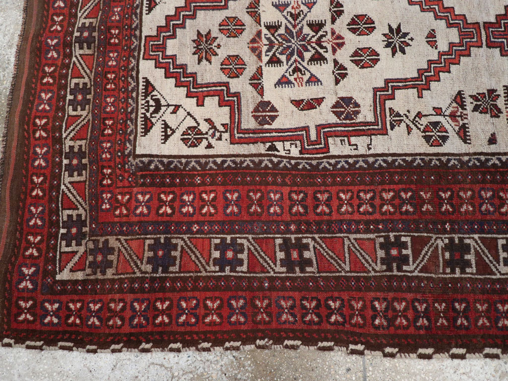 Vintage Persian Baluch Accent Rug, No.31147 - Gsblank