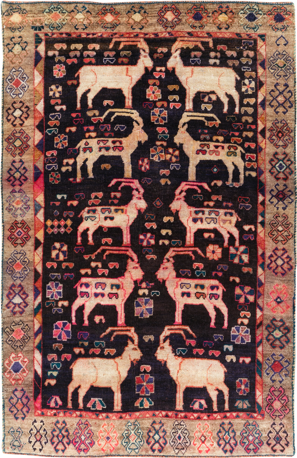 Vintage Pictorial Persian Shiraz Rug, No.31154 - Gsblank