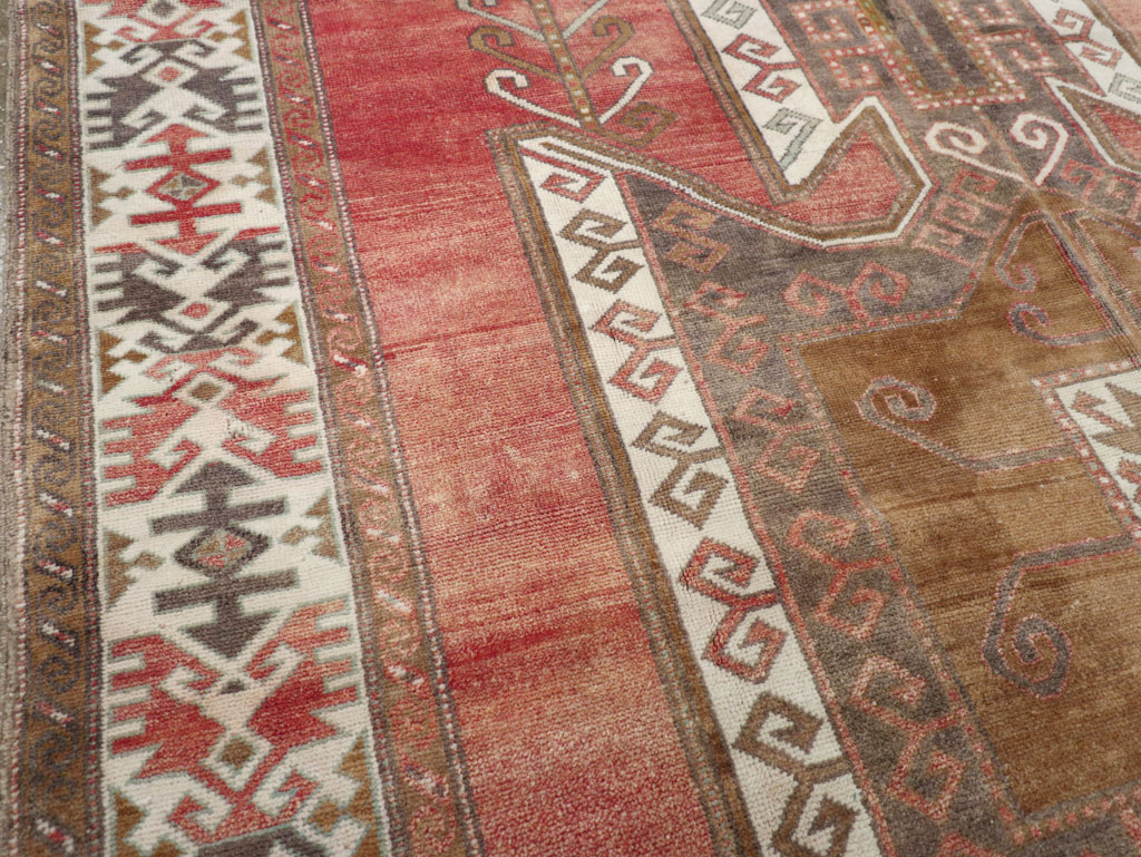 Vintage Turkish Anatolian Small Room Size Carpet, No.31168 - Gsblank