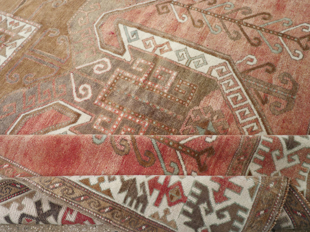 Vintage Turkish Anatolian Small Room Size Carpet, No.31168 - Gsblank