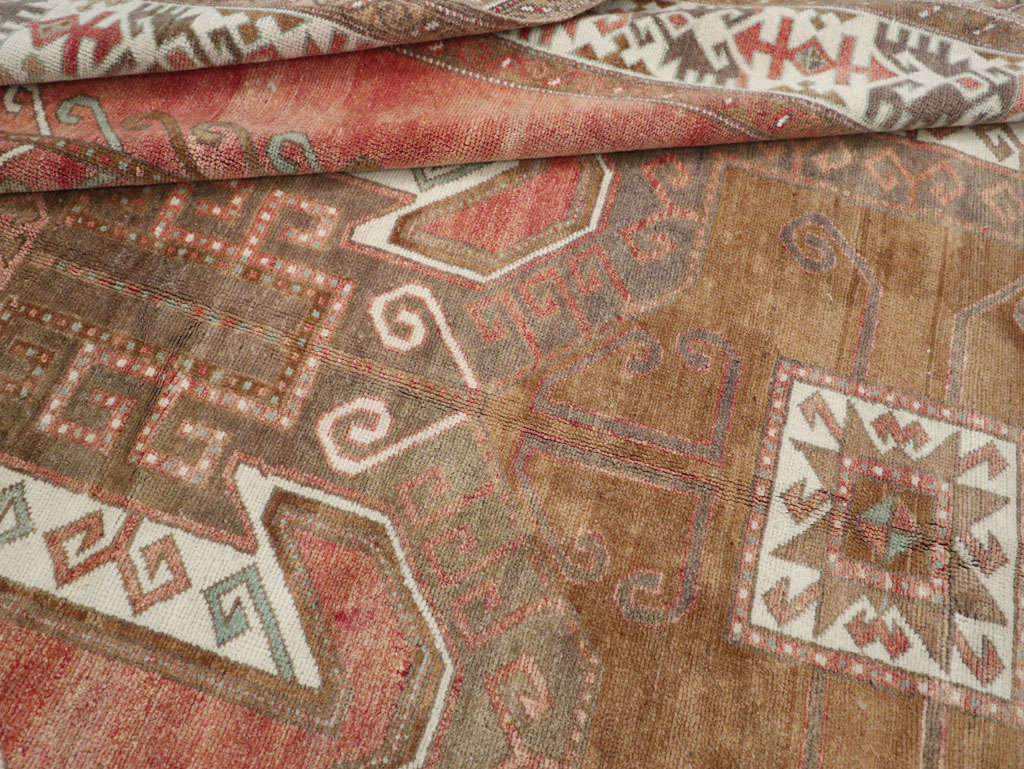 Vintage Turkish Anatolian Small Room Size Carpet, No.31168 - Gsblank