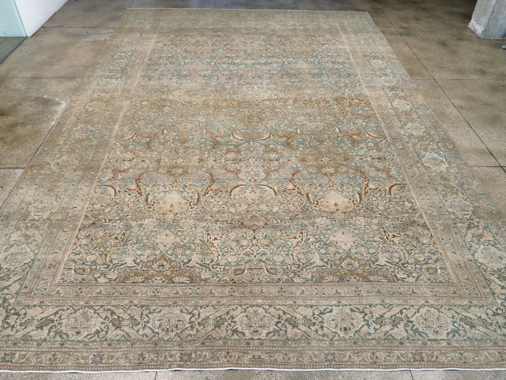 Antique Persian Isfahan Oversize Carpet, No.31174 - Gsblank