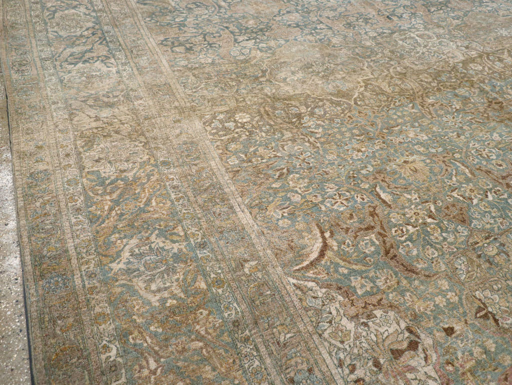Antique Persian Isfahan Oversize Carpet, No.31174 - Gsblank