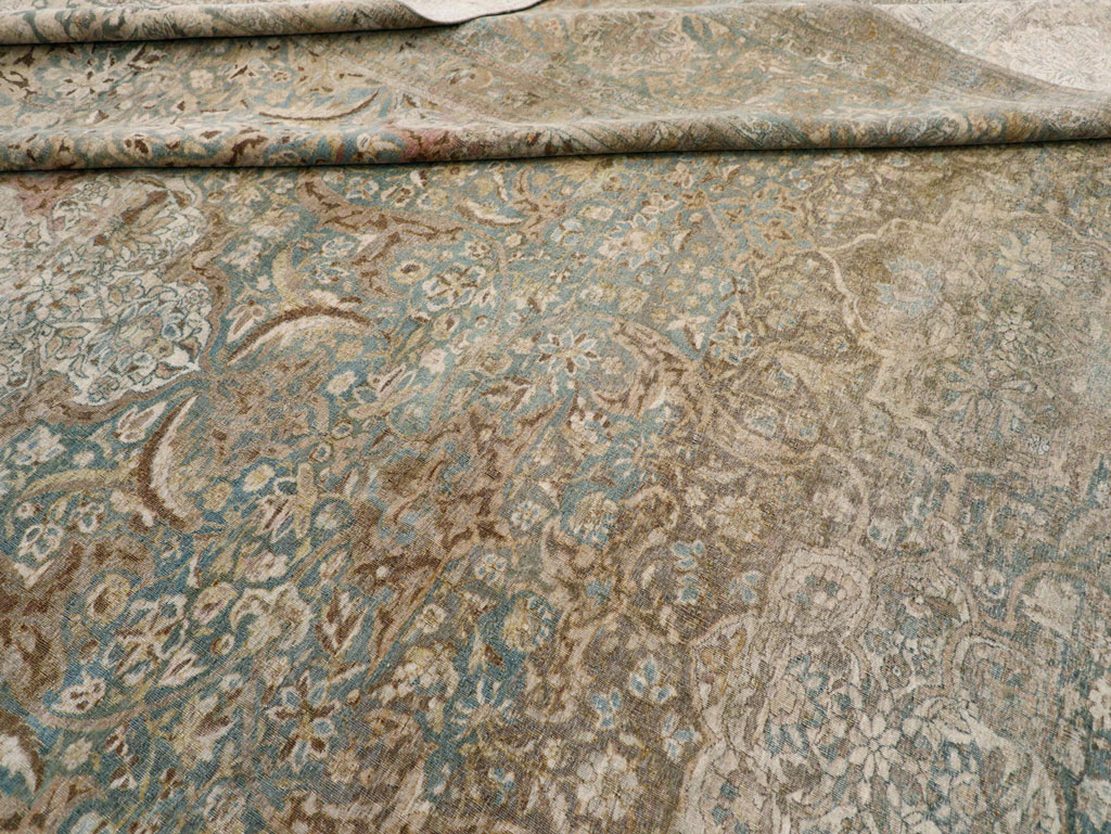 Antique Persian Isfahan Oversize Carpet, No.31174 - Gsblank