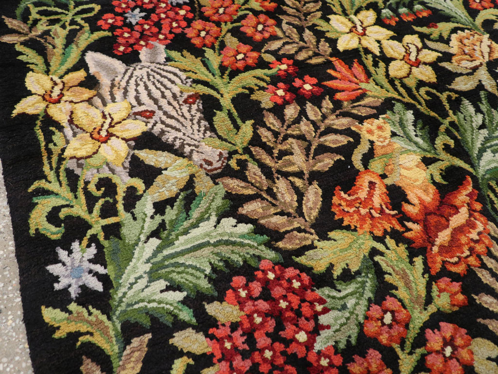 Vintage Portuguese Savonnerie Pictorial Accent Rug, No.31180 - Gsblank