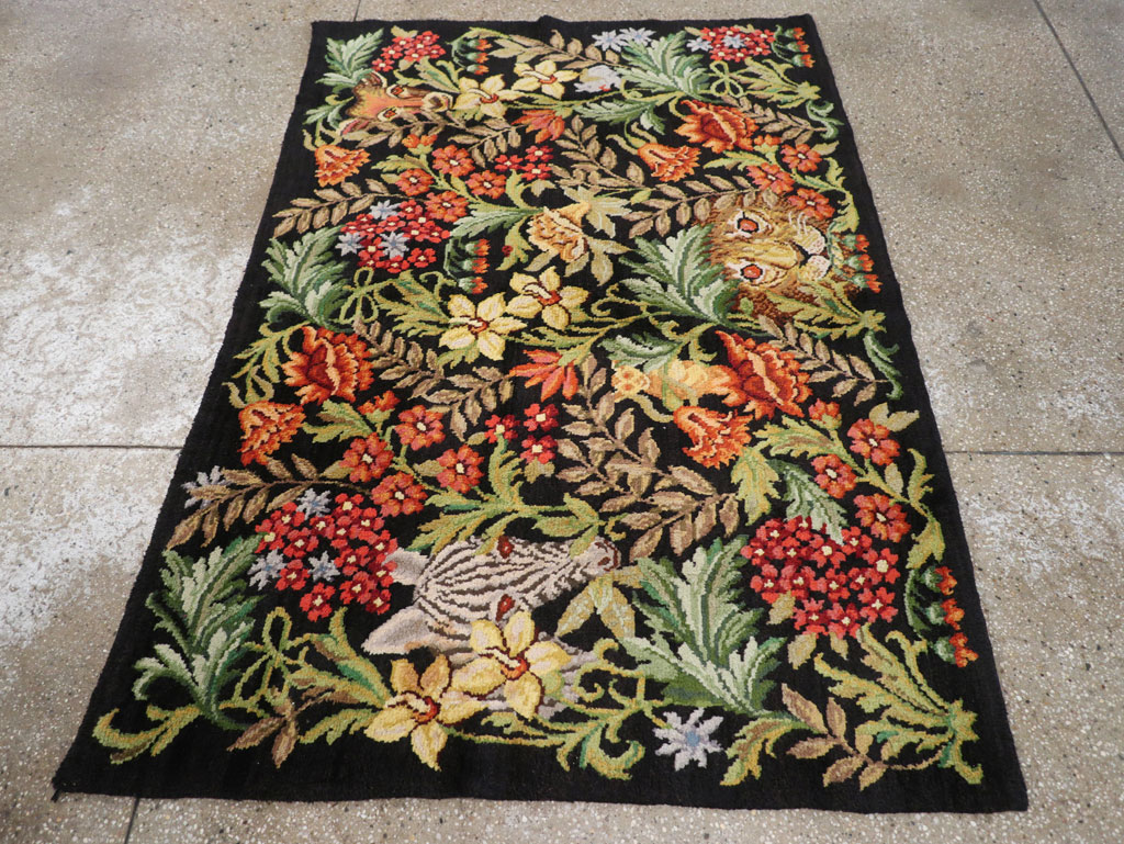 Vintage Portuguese Savonnerie Pictorial Accent Rug, No.31180 - Gsblank