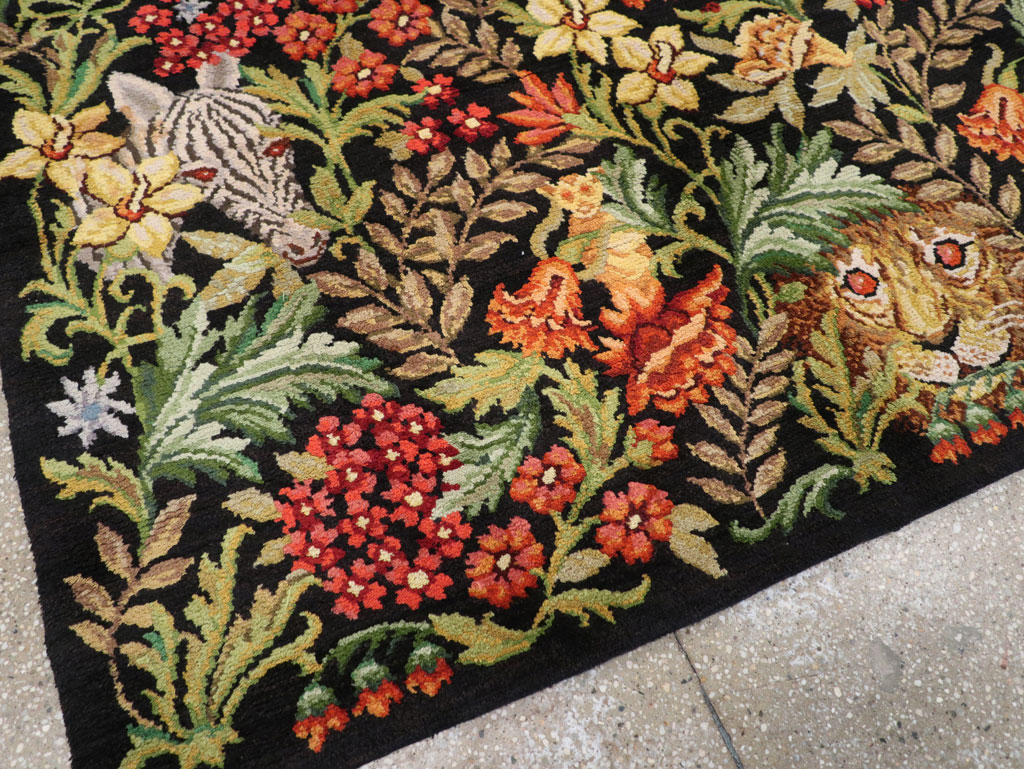 Vintage Portuguese Savonnerie Pictorial Accent Rug, No.31180 - Gsblank