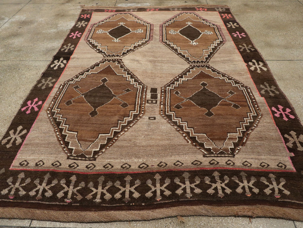 Vintage Turkish Anatolian Tribal Small Room Size Carpet, No.31200 - Gsblank