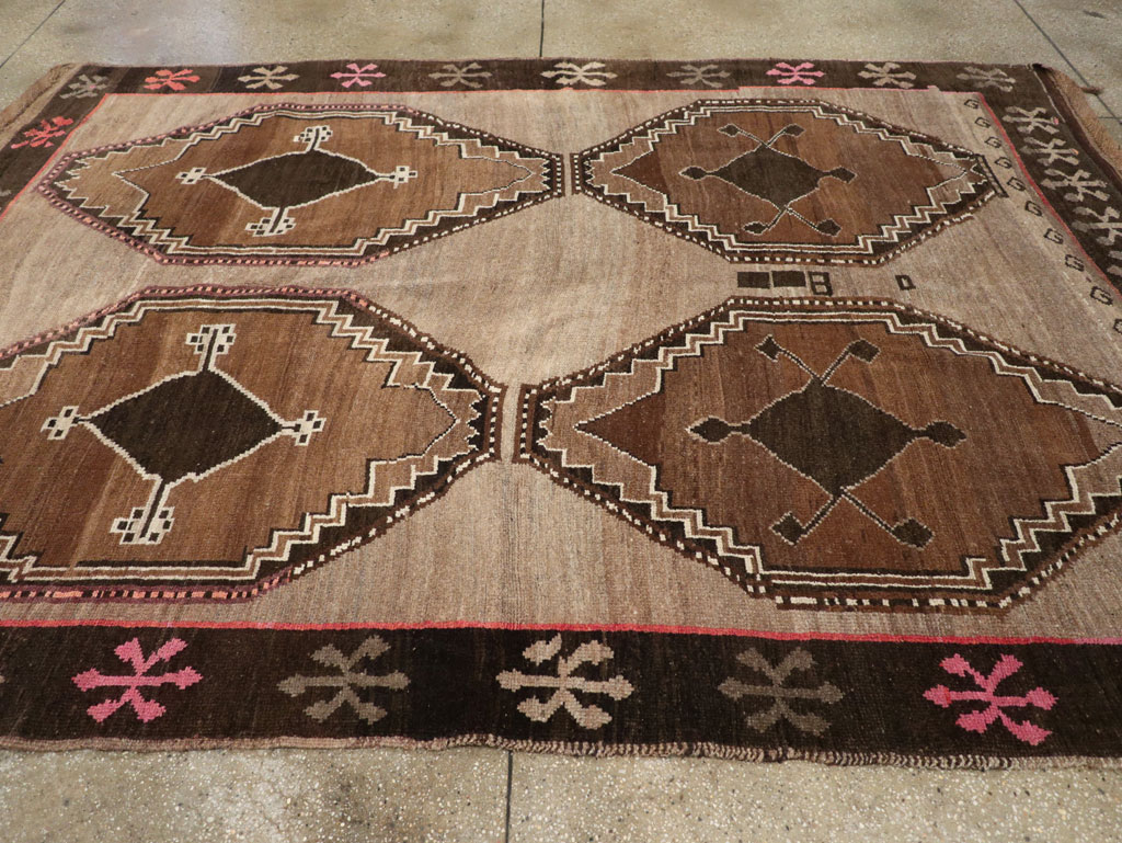 Vintage Turkish Anatolian Tribal Small Room Size Carpet, No.31200 - Gsblank