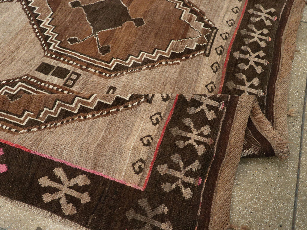 Vintage Turkish Anatolian Tribal Small Room Size Carpet, No.31200 - Gsblank
