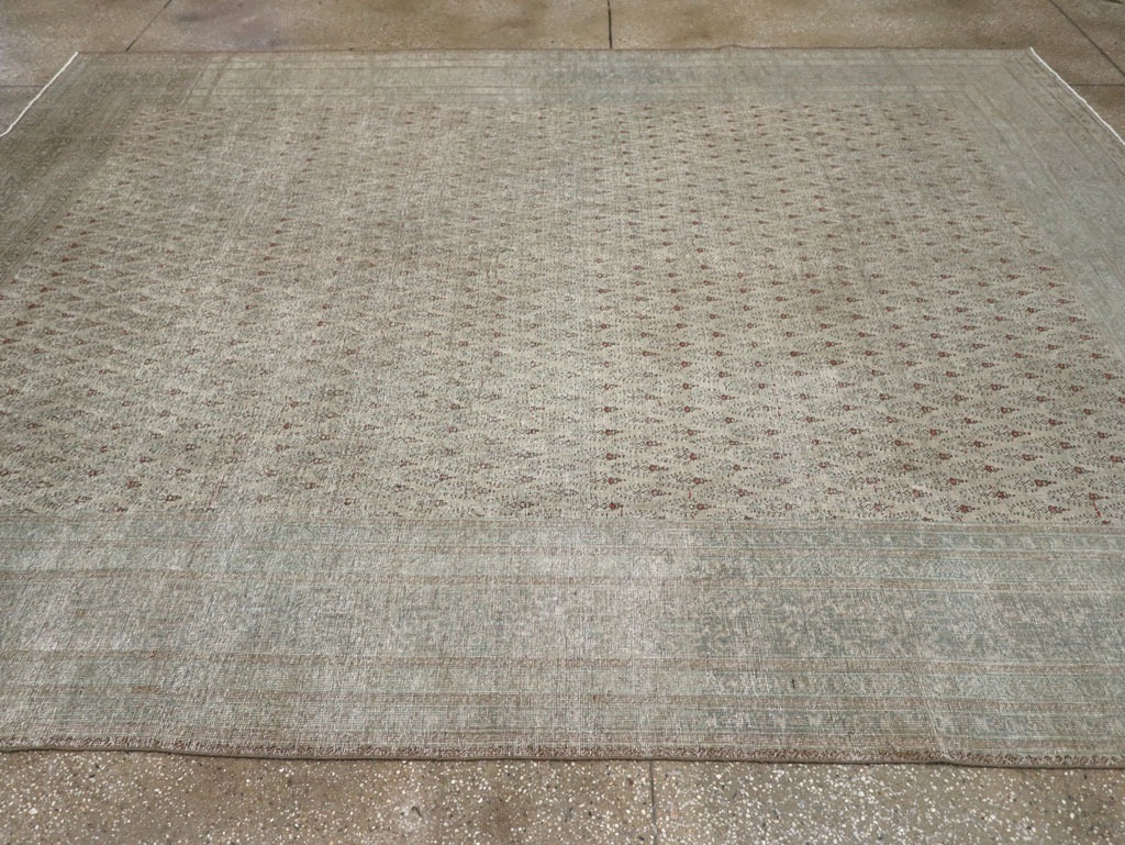 Distressed Antique Persian Tabriz Room Size Carpet, No.31213 - Gsblank