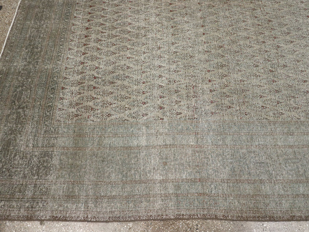 Distressed Antique Persian Tabriz Room Size Carpet, No.31213 - Gsblank