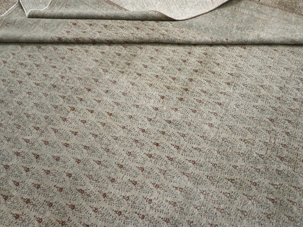 Distressed Antique Persian Tabriz Room Size Carpet, No.31213 - Gsblank