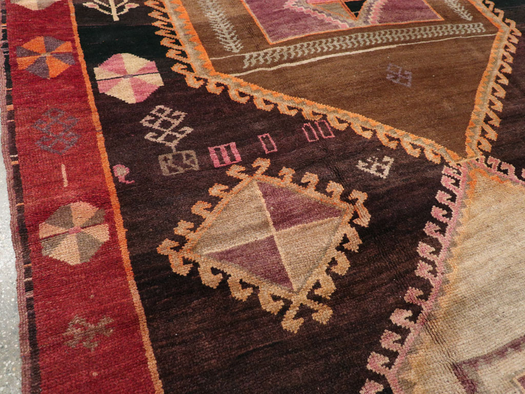 Vintage Turkish Anatolian Tribal Room Size Carpet, No.31218 - Gsblank