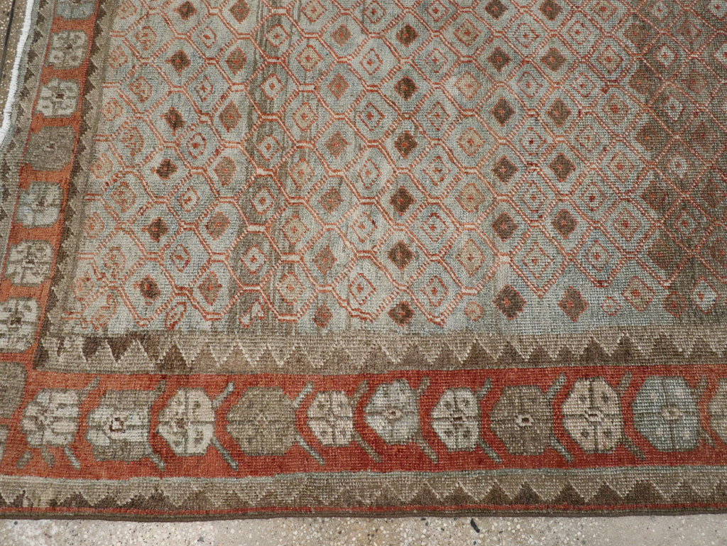 Vintage Persian Veece Accent Carpet, No.31228 - Gsblank