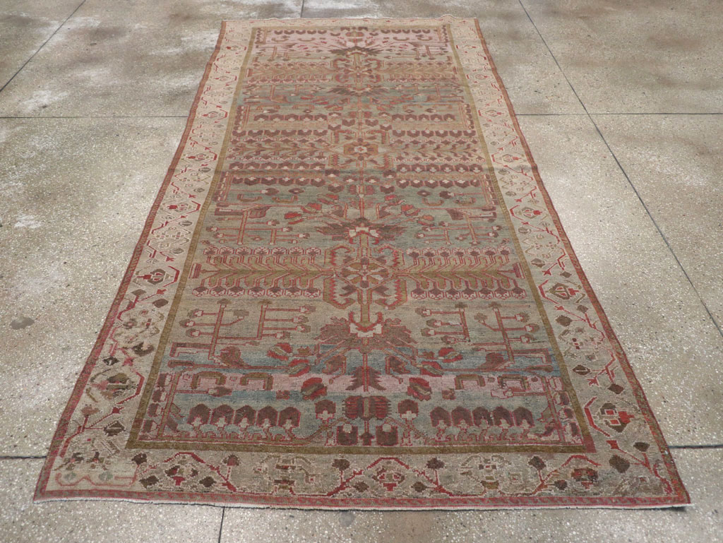 Antique Persian Bakhtiari Gallery Rug, No.31231 - Gsblank