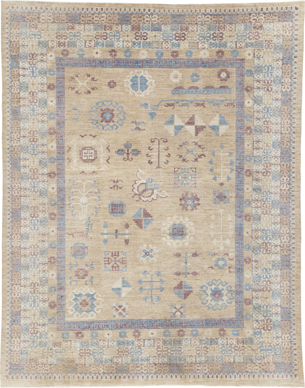 Contemporary East Turkestan Khotan Room Size Carpet, No.31238 - Gsblank