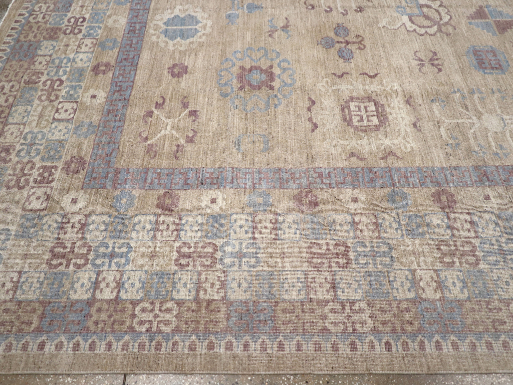 Contemporary East Turkestan Khotan Room Size Carpet, No.31238 - Gsblank
