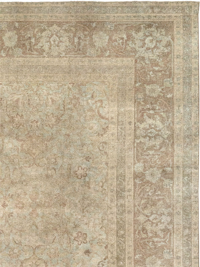 Vintage Persian Tabriz Accent Carpet, No.31246 - Gsblank