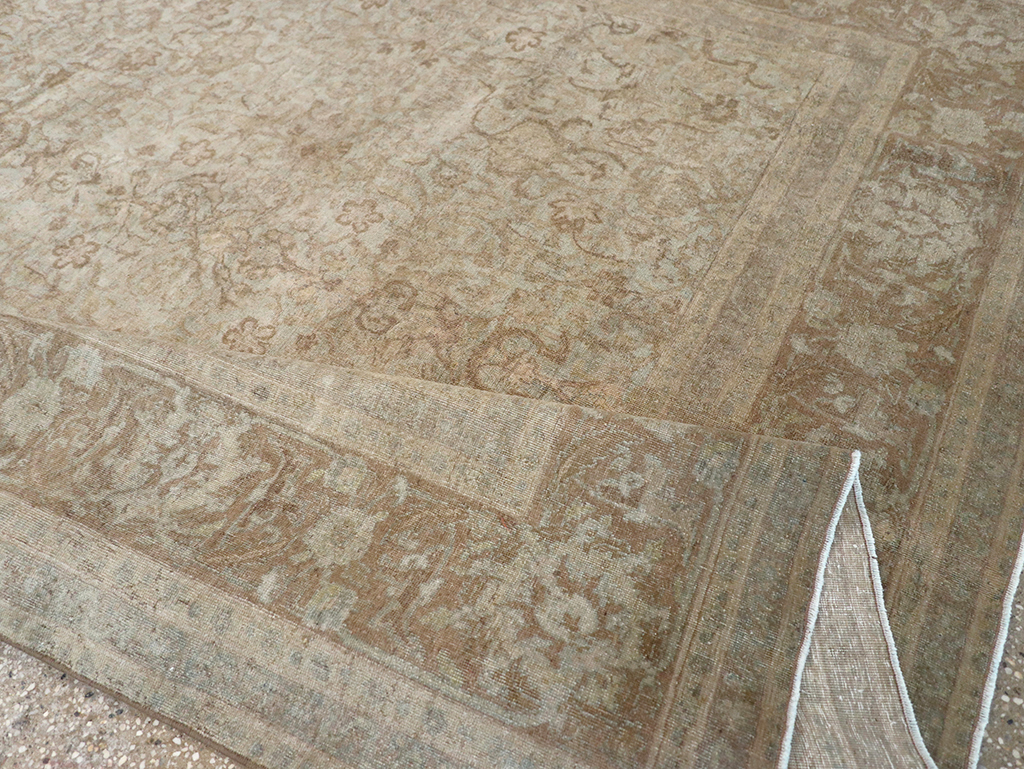 Vintage Persian Tabriz Accent Carpet, No.31246 - Gsblank