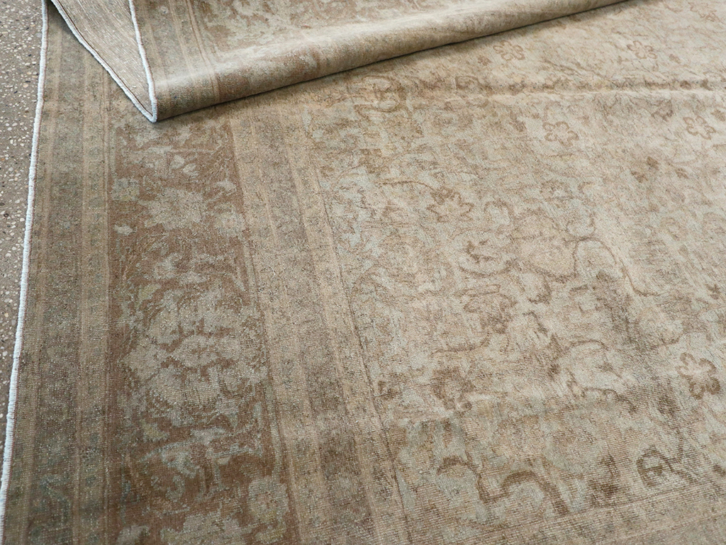 Vintage Persian Tabriz Accent Carpet, No.31246 - Gsblank