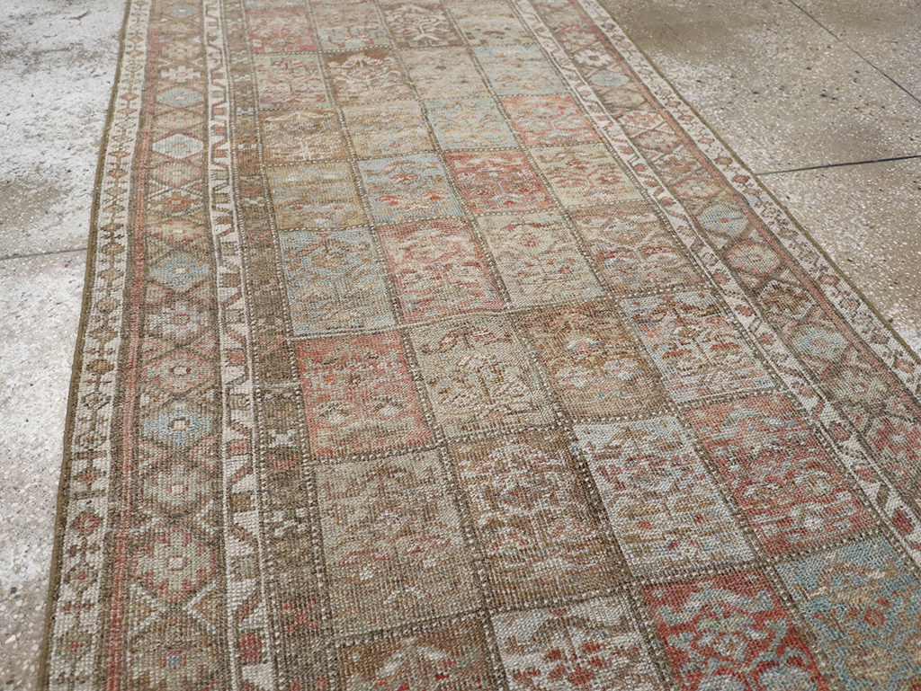 Antique Persian Kurd Bidjar Long Runner, No.31255 - Gsblank