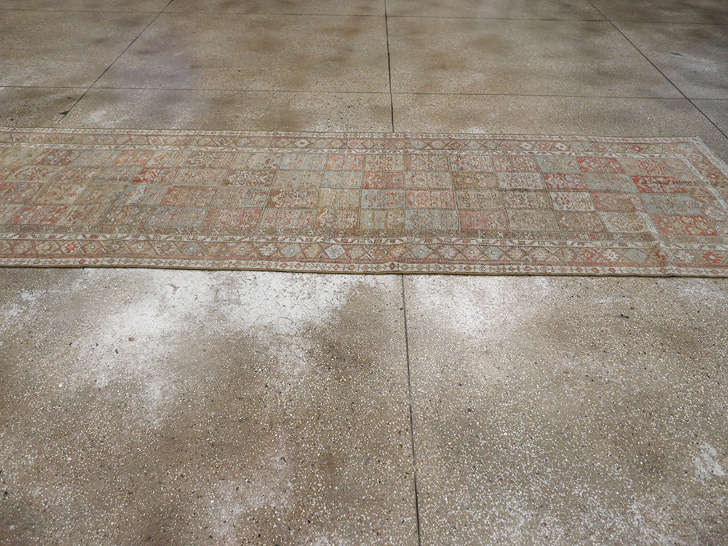 Antique Persian Kurd Bidjar Long Runner, No.31255 - Gsblank