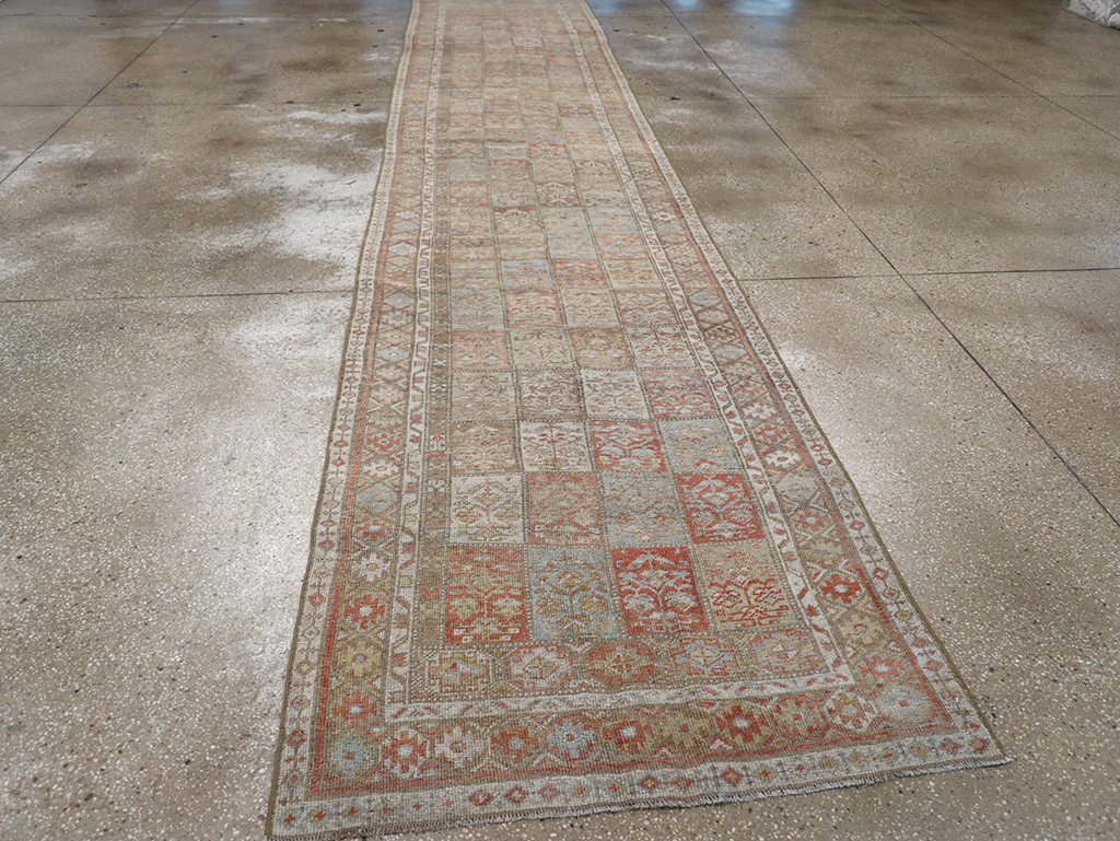 Antique Persian Kurd Bidjar Long Runner, No.31255 - Gsblank