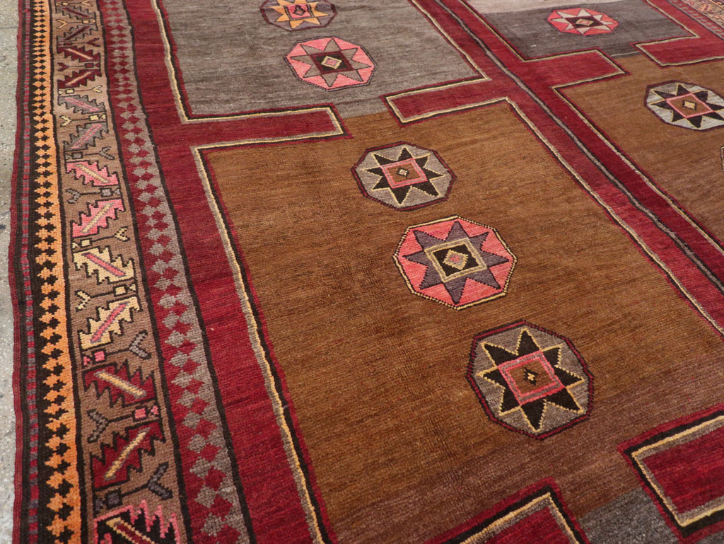 Vintage Turkish Anatolian Long Room Size Carpet, No.31268 - Gsblank