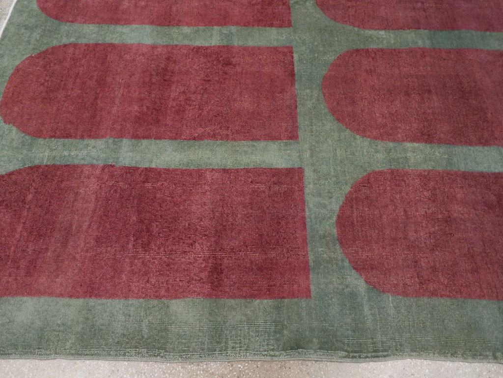 Vintage Turkish Art Deco Style Room Size Carpet, No.31272 - Gsblank