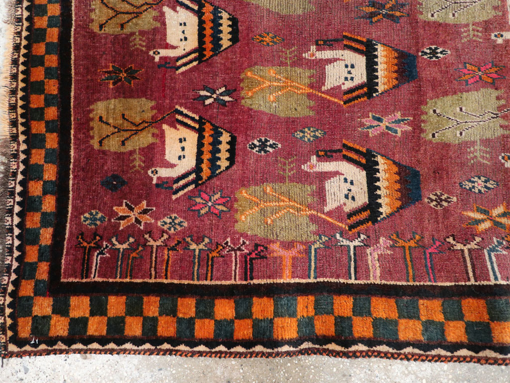 Vintage Persian Pictorial Gabbeh Accent Rug, No.31316 - Gsblank