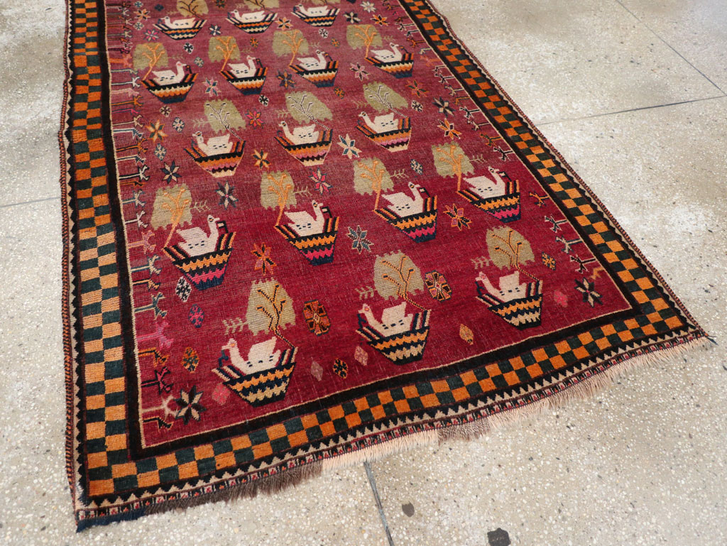 Vintage Persian Pictorial Gabbeh Accent Rug, No.31316 - Gsblank